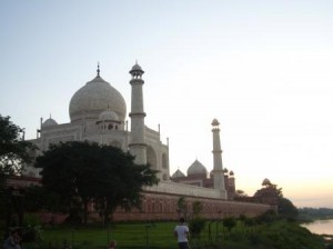 Taj Mahal_river side